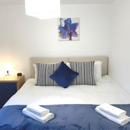 Cosy Family Home - Coventry City Centre - Entire House Exteriör bild