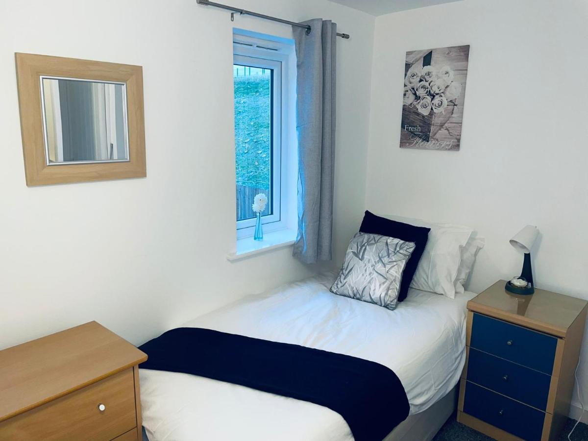 Cosy Family Home - Coventry City Centre - Entire House Exteriör bild